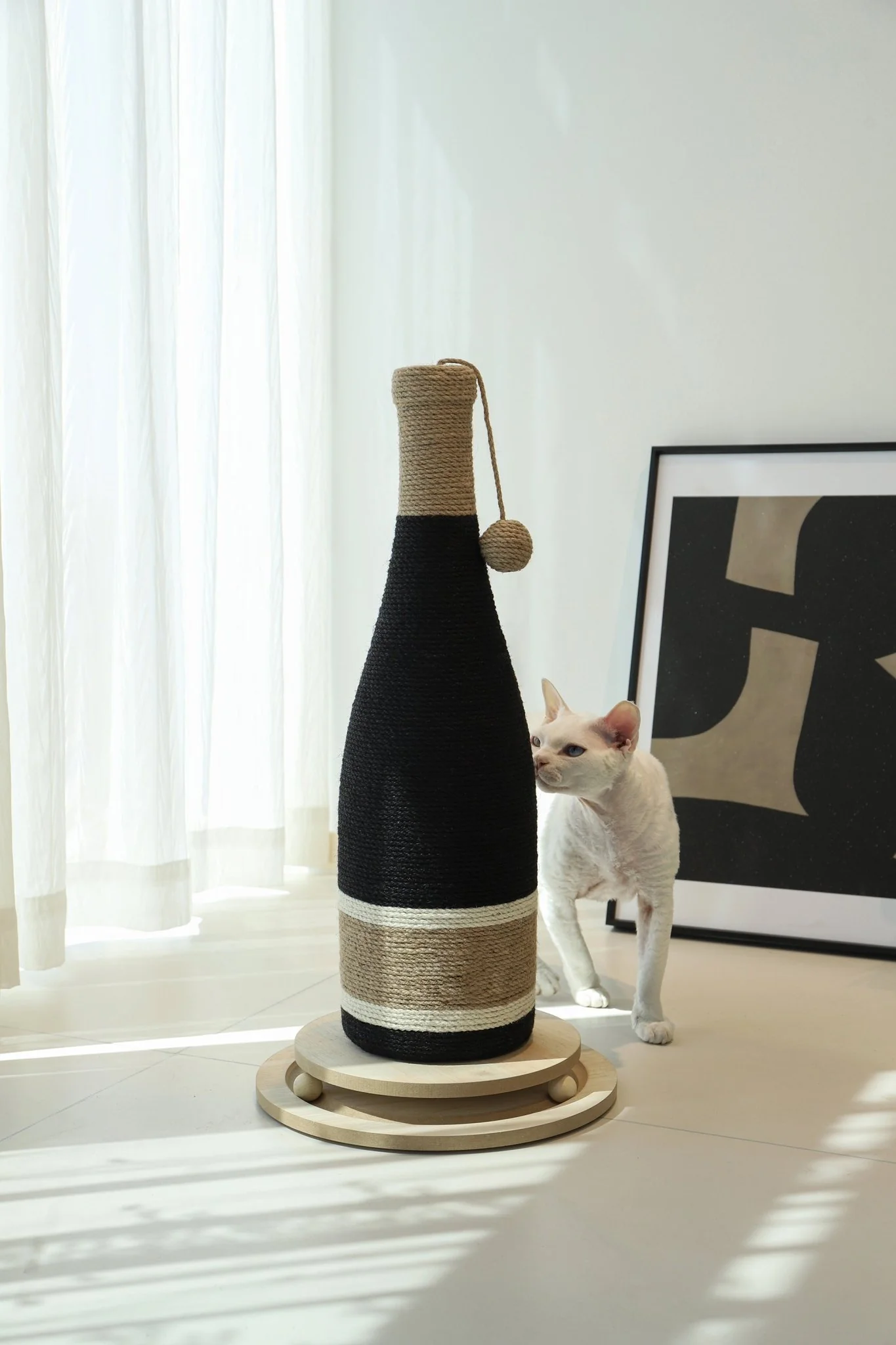 Catlink Wine Bottle Cat Scratcher - Image 4