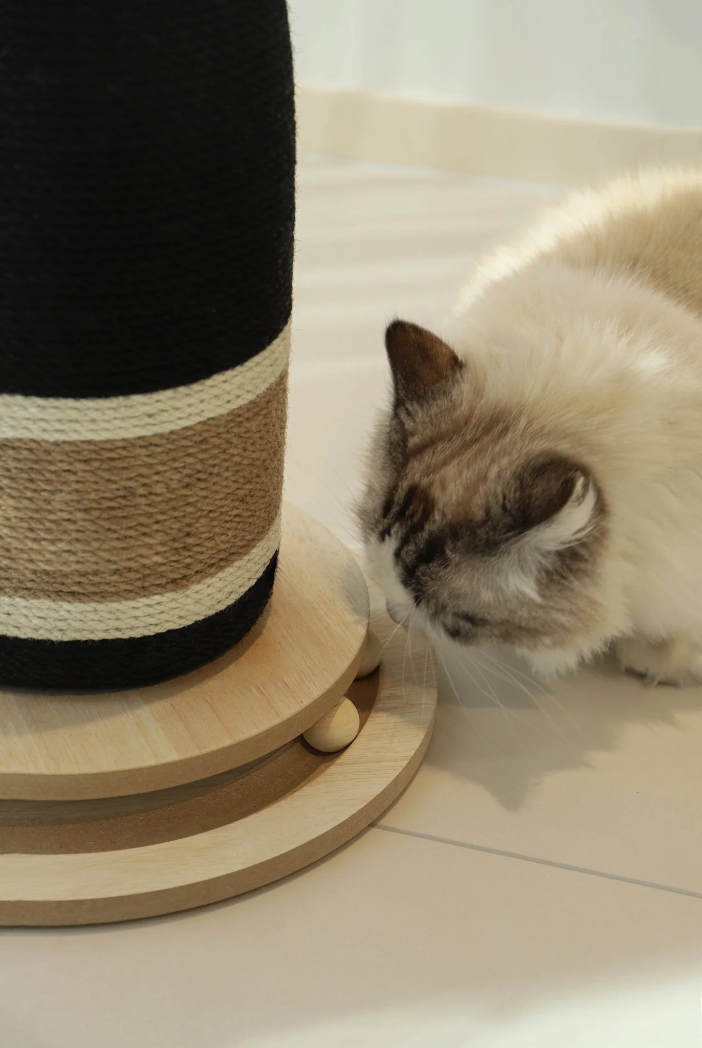Catlink Wine Bottle Cat Scratcher - Image 7